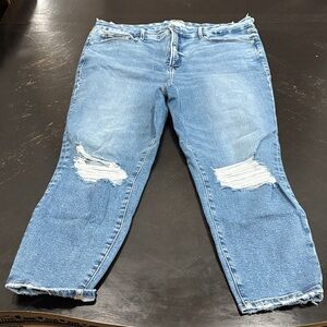Good American Light Blue Distressed Jeans